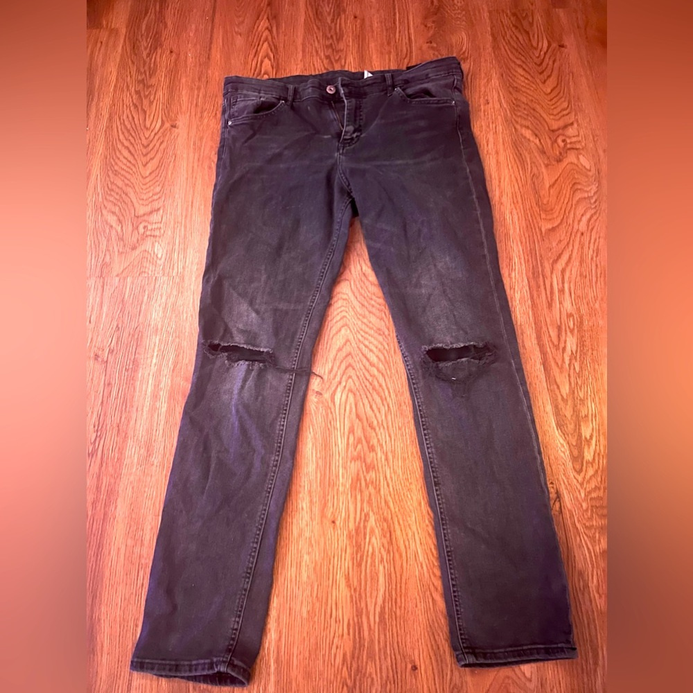 H&M men’s Distressed Jeans